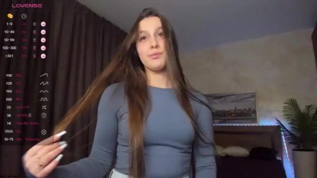 Image 3 of leilawills Stream on Chaturbate on 13 months ago