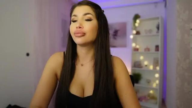 Image 6 of lela_star18 Stream on Chaturbate on 20 months ago