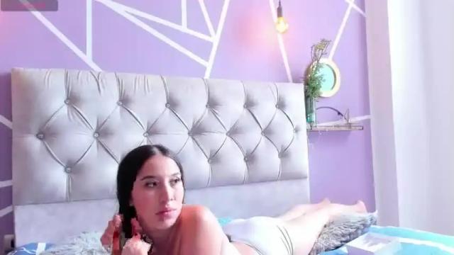 Image 7 of leleadams Stream on Chaturbate on 15 months ago
