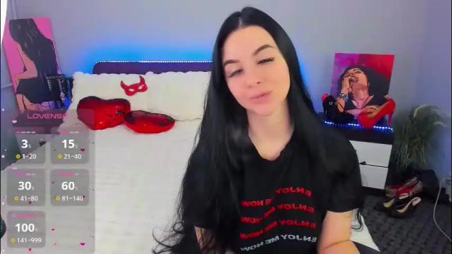 Image 2 of lellitclark Stream on Chaturbate on 2 months ago