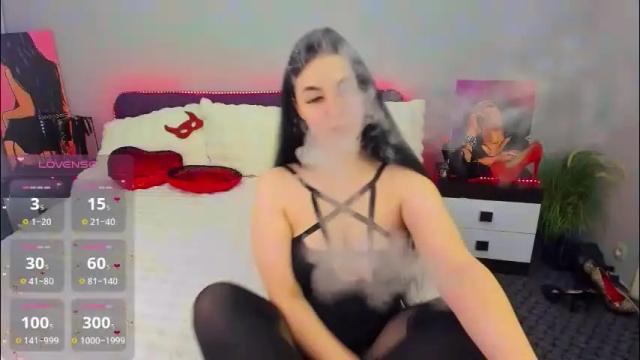 Image 6 of lellitclark Stream on Chaturbate on 2 months ago