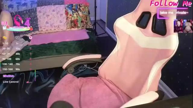 Image 2 of lemonadetarts Stream on Chaturbate on 6 months ago