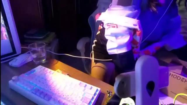 Image 11 of lemonylemon679121 Stream on Chaturbate on 21 months ago