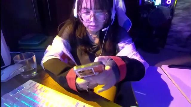 Image 12 of lemonylemon679121 Stream on Chaturbate on 21 months ago