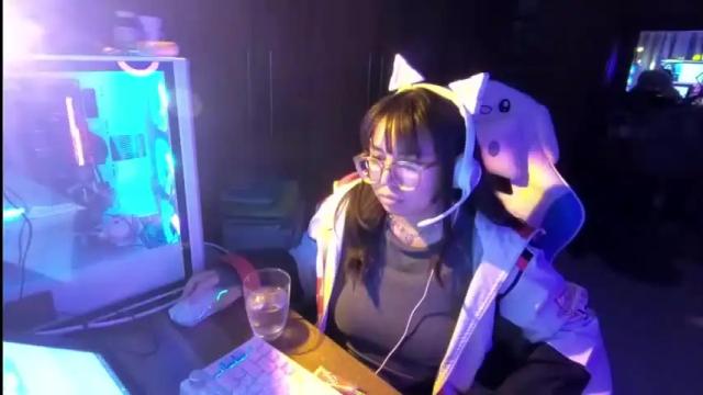 Image 7 of lemonylemon679121 Stream on Chaturbate on 21 months ago