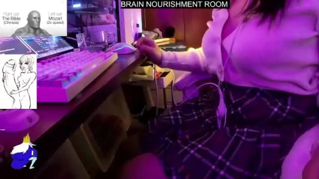 Image 6 of lemonylemon679121 Stream on Chaturbate on 21 months ago