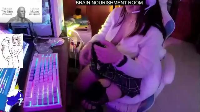 Image 7 of lemonylemon679121 Stream on Chaturbate on 21 months ago