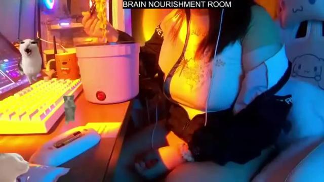 Image 3 of lemonylemon679121 Stream on Chaturbate on 21 months ago