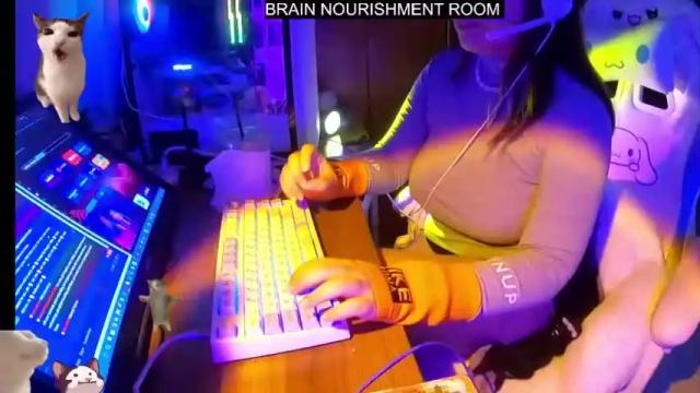 Image 11 of lemonylemon679121 Stream on Chaturbate on 20 months ago