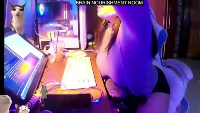 Image 3 of lemonylemon679121 Stream on Chaturbate on 20 months ago