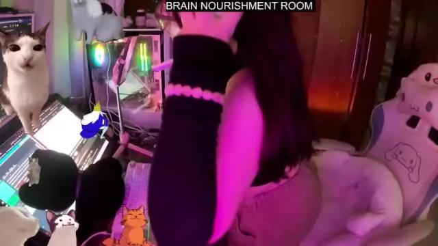 Image 7 of lemonylemon679121 Stream on Chaturbate on 20 months ago