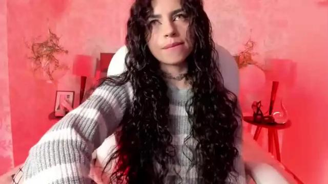 Image 8 of lena_golden Stream on Chaturbate on 21 months ago