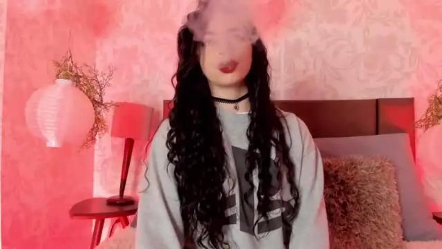 Image 8 of lena_golden Stream on Chaturbate on 20 months ago