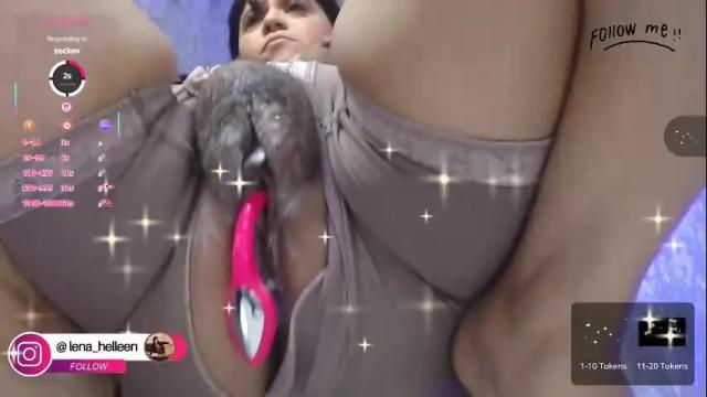 Image 2 of lena_helleen Stream on Chaturbate on 3 days ago