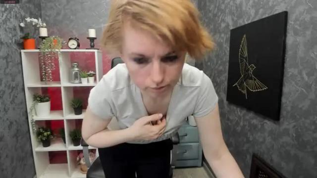 Image 12 of lena_paulles Stream on Chaturbate on 13 months ago