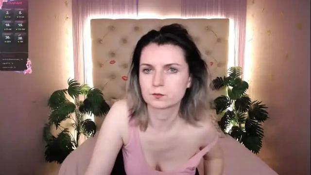 Image 12 of lena_paulles Stream on Chaturbate on 21 days ago