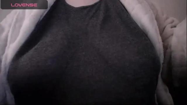 Image 12 of lenagolden Stream on Chaturbate on 1 month ago