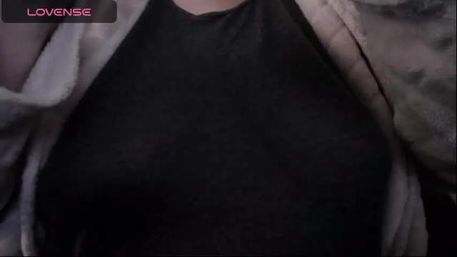 Image 3 of lenagolden Stream on Chaturbate on 1 month ago