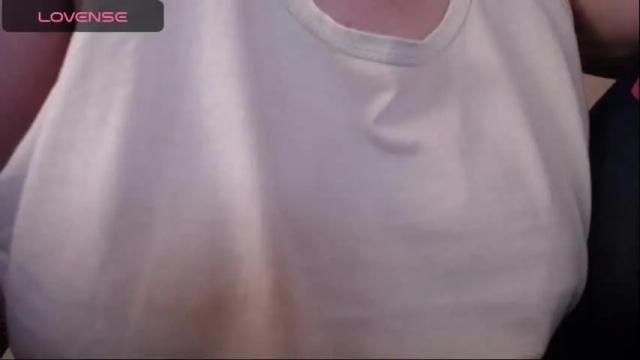 Image 2 of lenagolden Stream on Chaturbate on 1 month ago