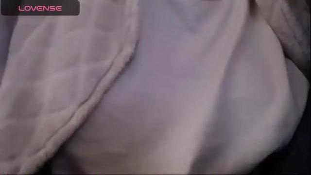 Image 6 of lenagolden Stream on Chaturbate on 1 month ago