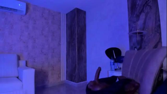 Image 6 of lenathompson Stream on Chaturbate on 4 months ago