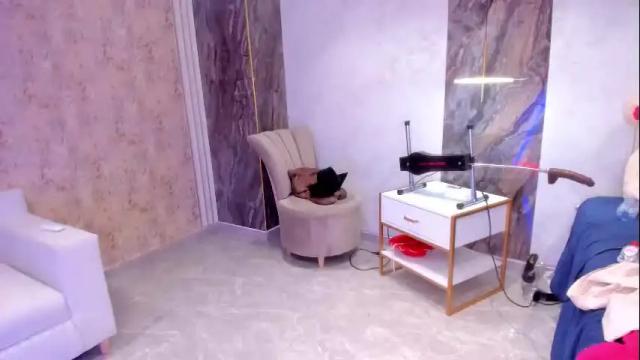 Image 6 of lenathompson Stream on Chaturbate on 3 months ago