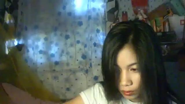 Image 6 of lenepetit_69 Stream on Chaturbate on 16 months ago