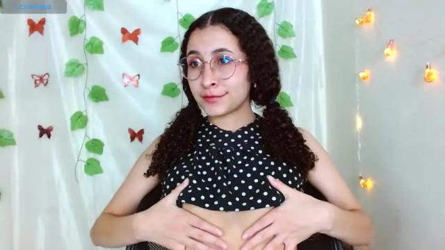 Image 3 of lenneval Stream on Chaturbate on 13 months ago