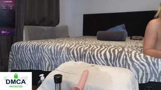 Image 6 of lenoreandjasonsroom Stream on Chaturbate on 1 month ago
