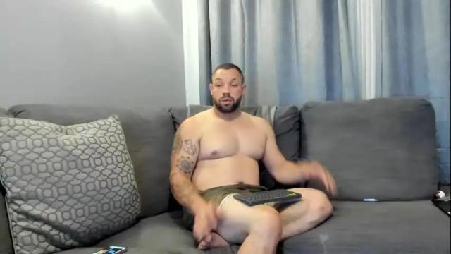 Image 10 of leo_and_zara23 Stream on Chaturbate on 19 months ago