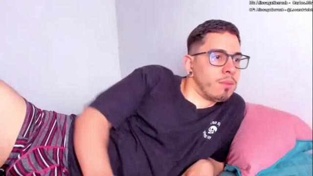 Image 2 of leoandviolet Stream on Chaturbate on 2 months ago