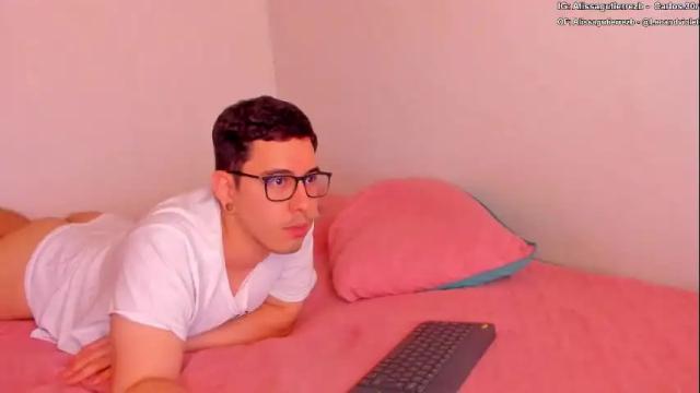 Image 11 of leoandviolet Stream on Chaturbate on 1 month ago