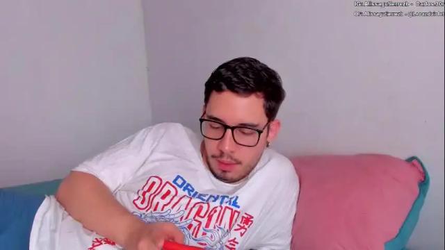 Image 2 of leoandviolet Stream on Chaturbate on 16 days ago