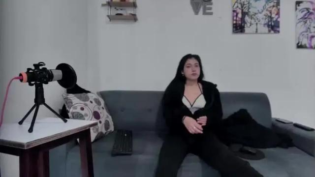 Image 6 of leoft_angelique Stream on Chaturbate on 12 months ago