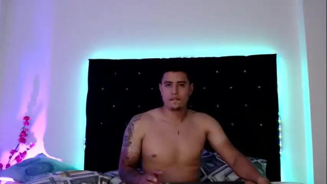 Image 12 of leoft_angelique Stream on Chaturbate on 1 month ago