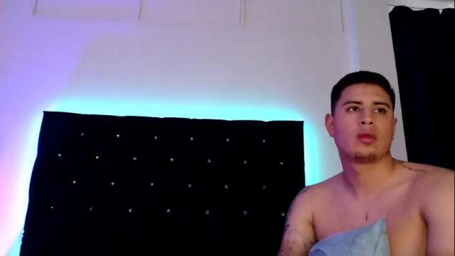 Image 3 of leoft_angelique Stream on Chaturbate on 3 days ago