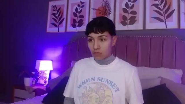 Image 2 of leonela_dh Stream on Chaturbate on 20 months ago