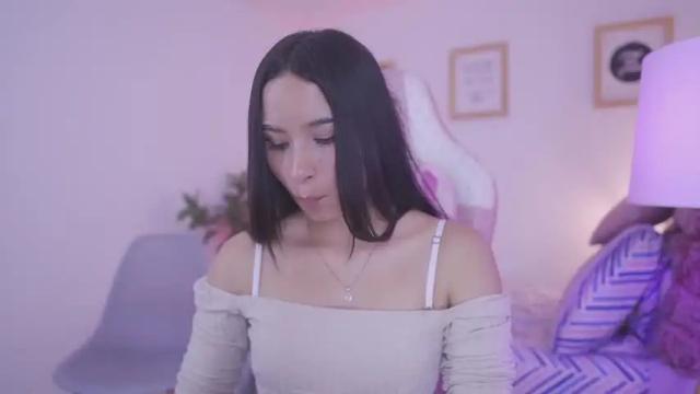 Image 11 of leonela_sam Stream on Chaturbate on 14 months ago