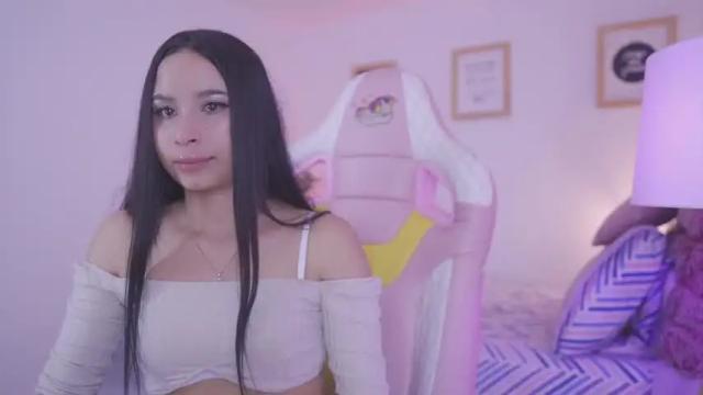 Image 8 of leonela_sam Stream on Chaturbate on 14 months ago