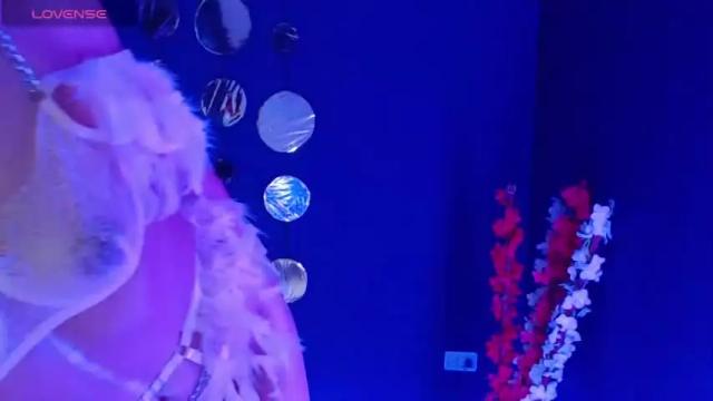 Image 8 of leonora_luxry_ Stream on Chaturbate on 15 months ago