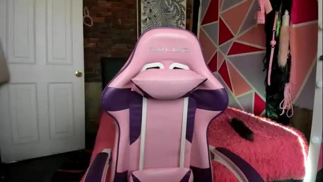 Image 2 of leppettittek Stream on Chaturbate on 20 months ago