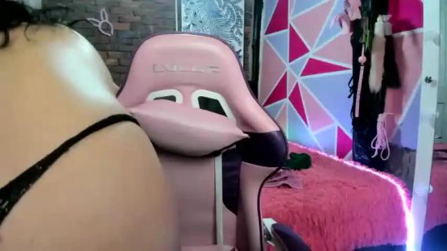 Image 3 of leppettittek Stream on Chaturbate on 20 months ago