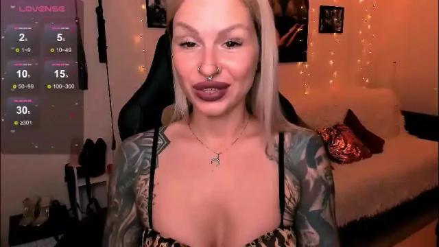 Image 8 of lerika_moore Stream on Chaturbate on 1 month ago