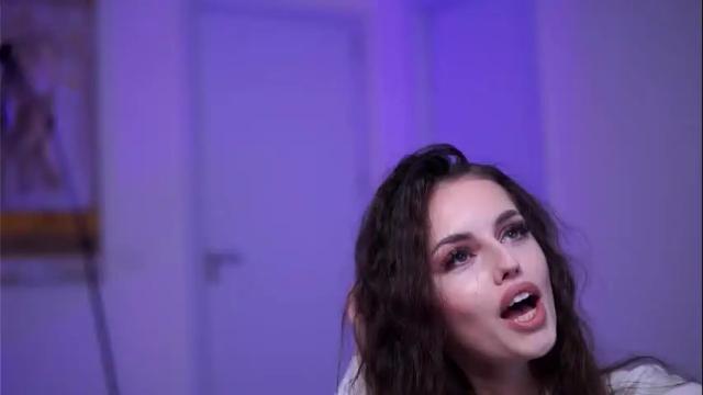 Image 11 of lesaismore Stream on Chaturbate on 29 days ago