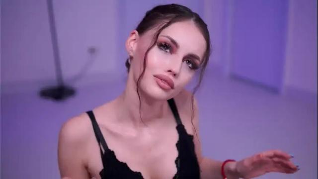 Image 10 of lesaismore Stream on Chaturbate on 28 days ago