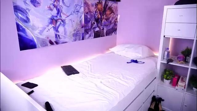 Image 2 of lesaismore Stream on Chaturbate on 24 days ago