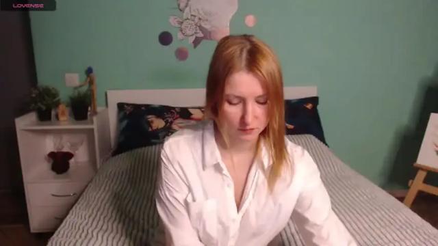 Image 4 of lesanamagic Stream on Chaturbate on 19 months ago