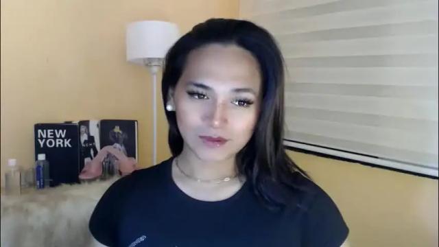 Image 2 of lesleyanderson Stream on Chaturbate on 1 month ago