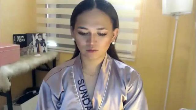 Image 3 of lesleyanderson Stream on Chaturbate on 1 month ago