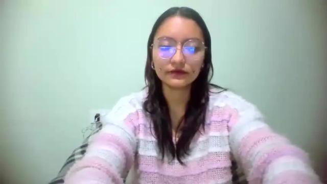 Image 2 of leslie__anderson Stream on Chaturbate on 18 months ago